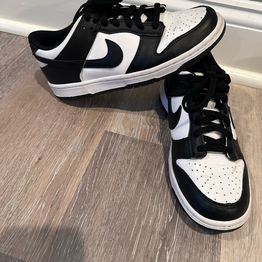 Nike Panda Dunks